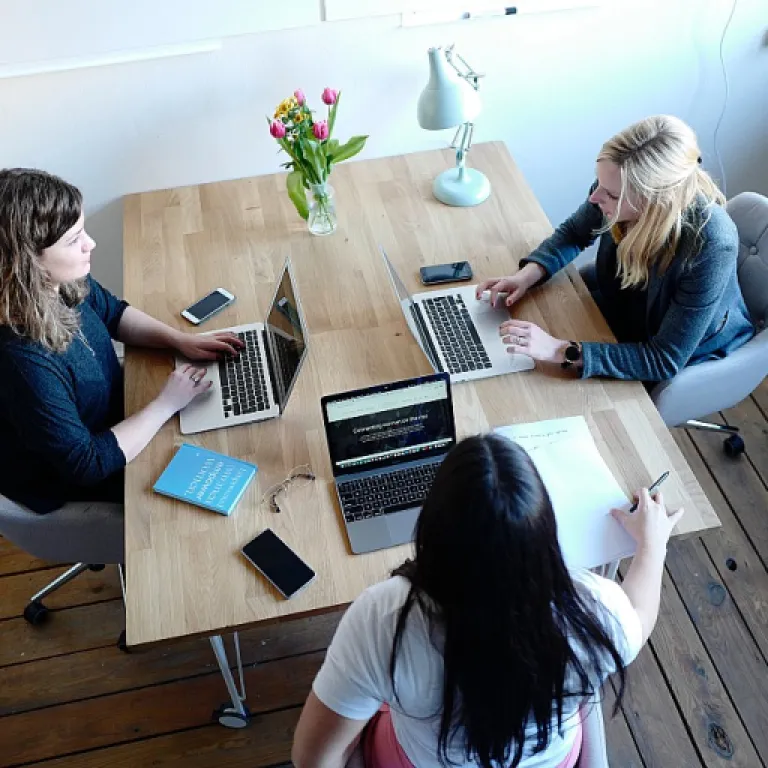 Comment rédiger un modèle de lettre de restitution de matériel adapté à l’industrie